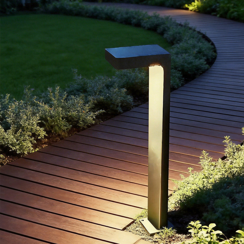 L-shaped aluminum landscape path light, main product view