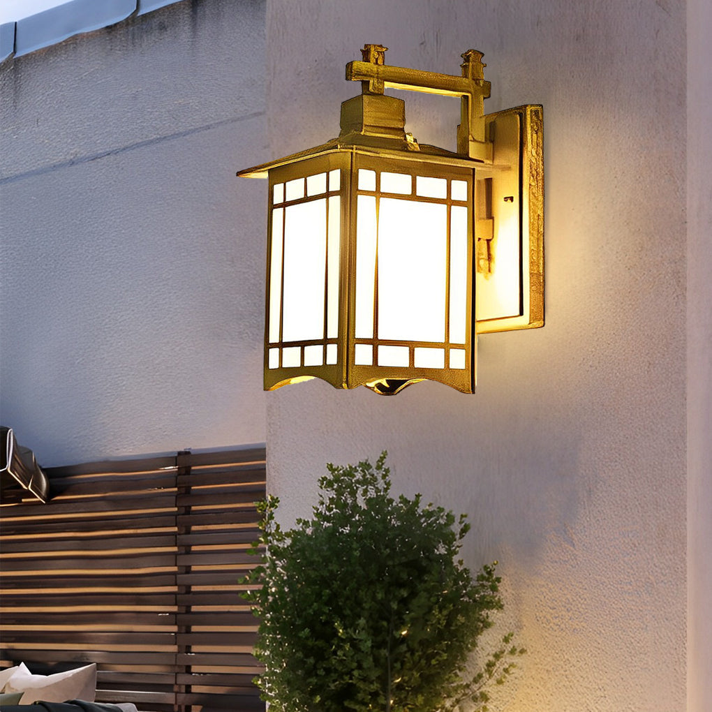 Retro Lantern Wall Sconce, Die-Cast Aluminum and Glass Outdoor Wall Light for Porch and Entryway, Solar or Hardwired