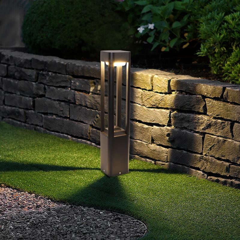 Bollard Landscape Light, Die-Cast Aluminum Waterproof LED Path Light for Gardens and Driveways, Minimalist Black in Three Heights