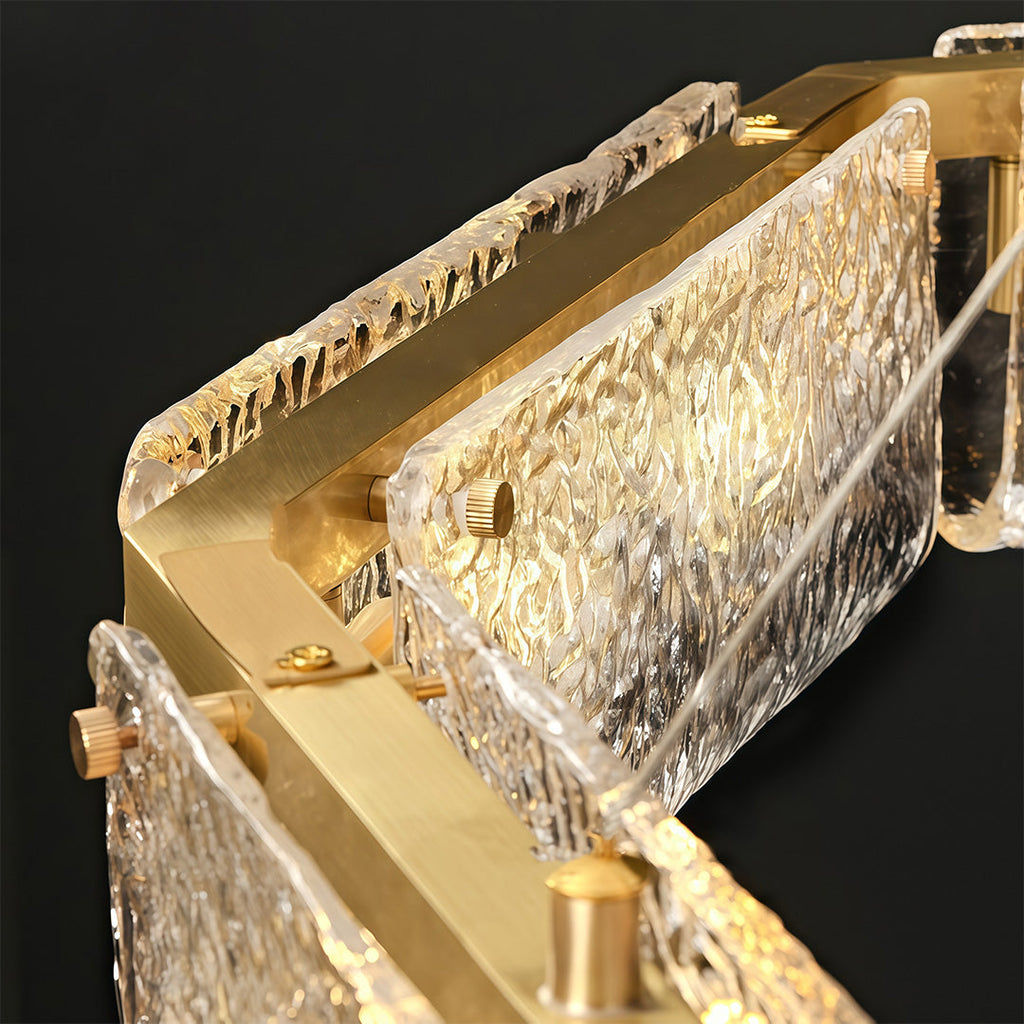 Detailed view of the glass texture and gold trim