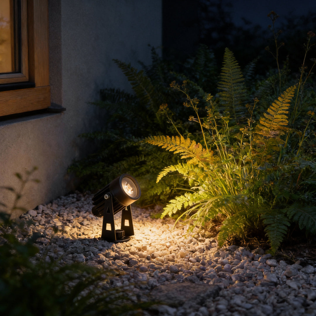 Solar Landscape Spotlight, Adjustable Die-Cast Aluminum Garden Light for Pathways and Planting Beds, IP54 with Dual Brightness Modes