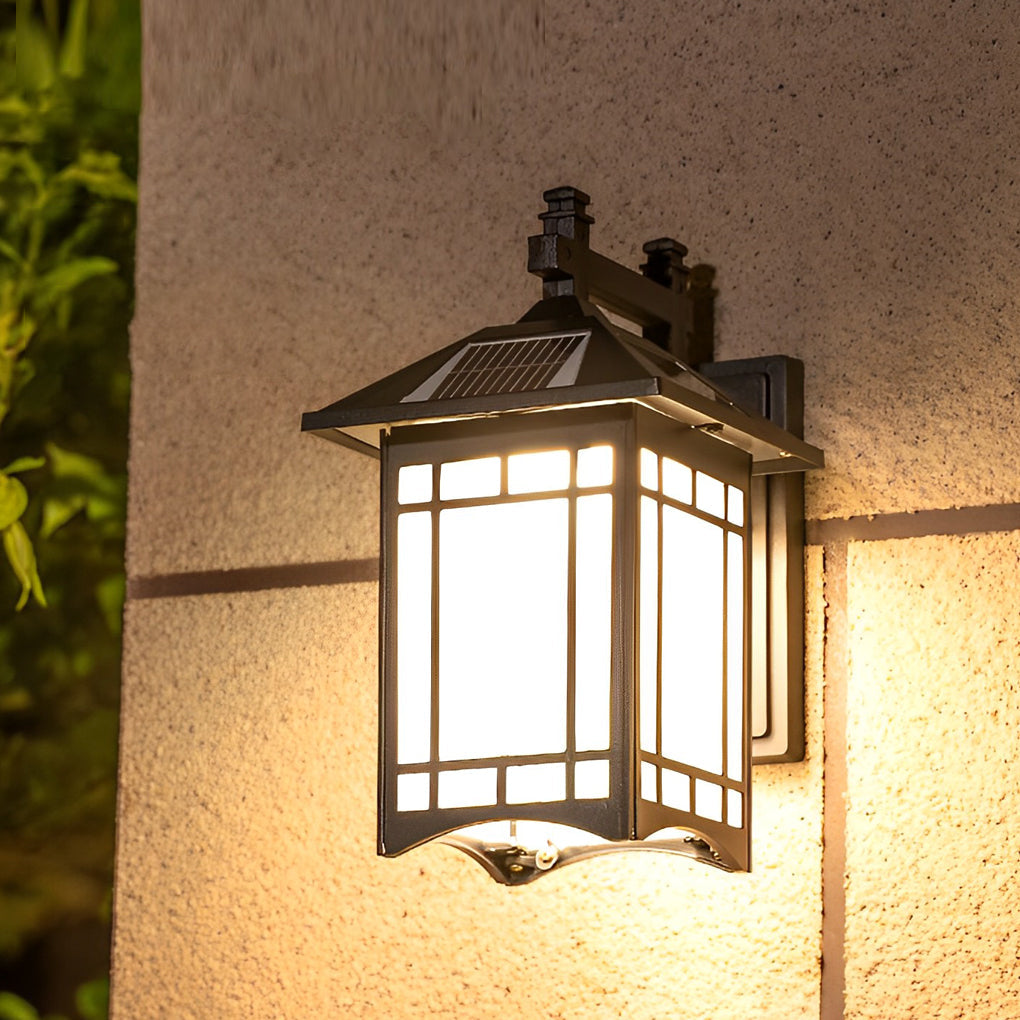 Retro Lantern Wall Sconce, Die-Cast Aluminum and Glass Outdoor Wall Light for Porch and Entryway, Solar or Hardwired
