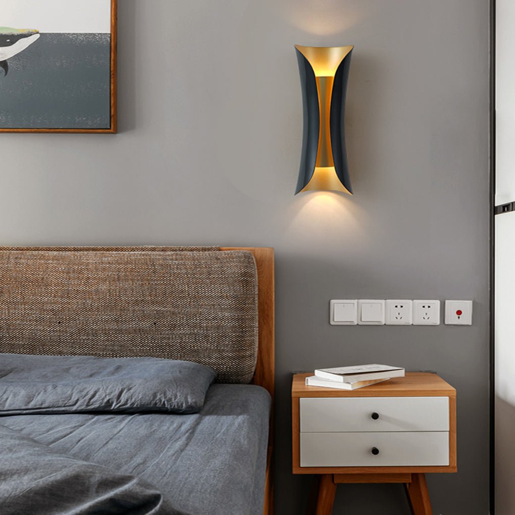 Up Down Wall Light, Nordic Minimalist LED Indoor Sconce for Hallways and Living Rooms, Metal Body in Three Heights