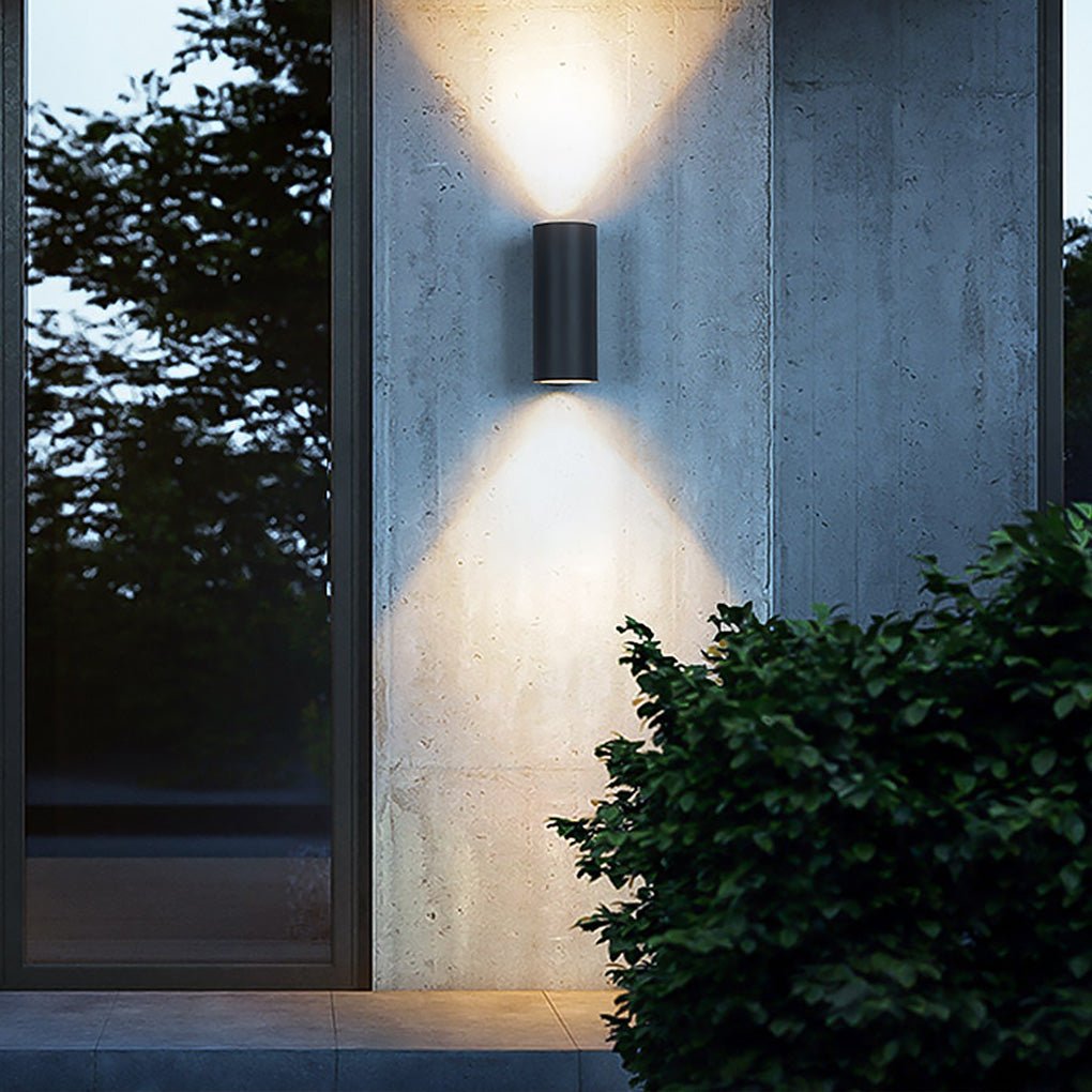 Up Down Wall Light, Aluminum Alloy LED Outdoor Sconce for Entryways and Terraces, IP65 Waterproof with Integrated Reflector