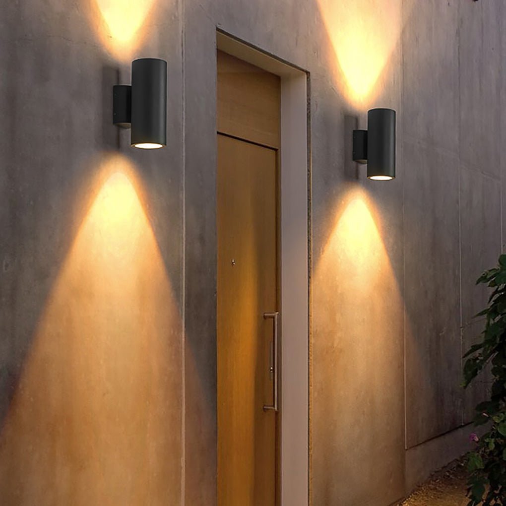 Up Down Wall Light, Aluminum Alloy LED Outdoor Sconce for Entryways and Terraces, IP65 Waterproof with Integrated Reflector