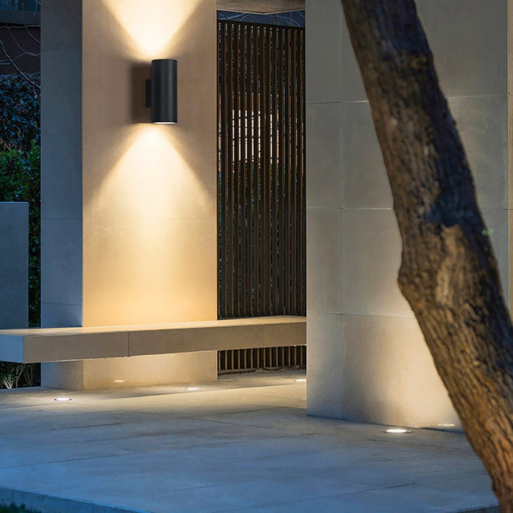 Up Down Wall Light, Aluminum Alloy LED Outdoor Sconce for Entryways and Terraces, IP65 Waterproof with Integrated Reflector