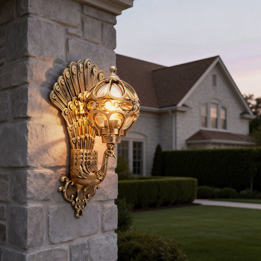 Peacock Wall Sconce, Retro European Die-Cast Aluminum Outdoor Light for Entrance and Garden Walls, Three Vintage Finishes