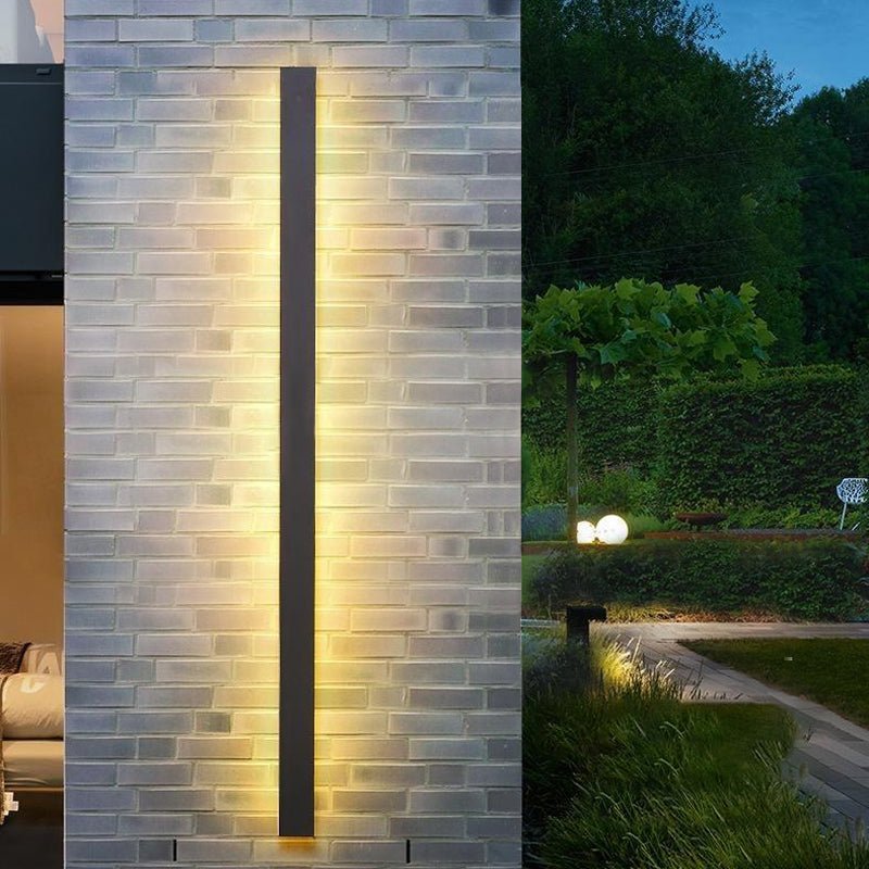 Minimalist Linear Wall Sconce, Slim Black LED Outdoor Light for Facade and Porch, Five Lengths with Dimmable and Tri-Color Modes