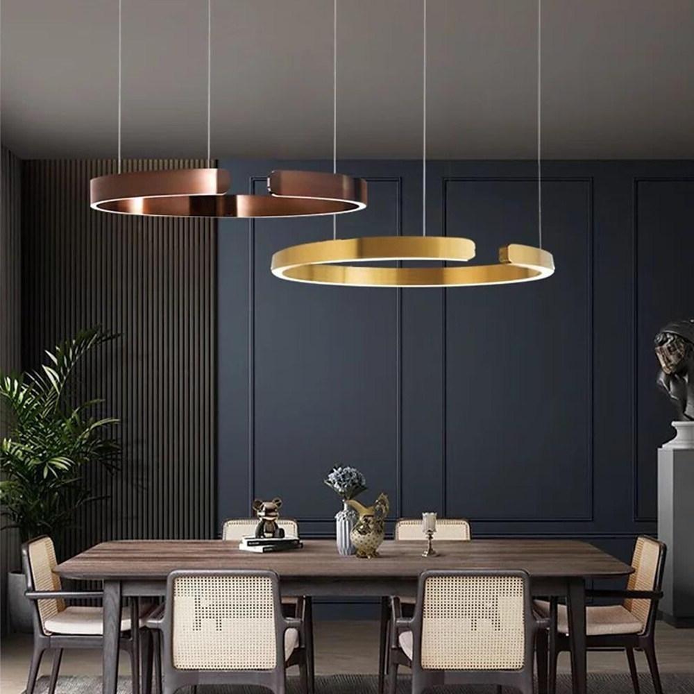 Open ring pendant light in gold finish, alternative view