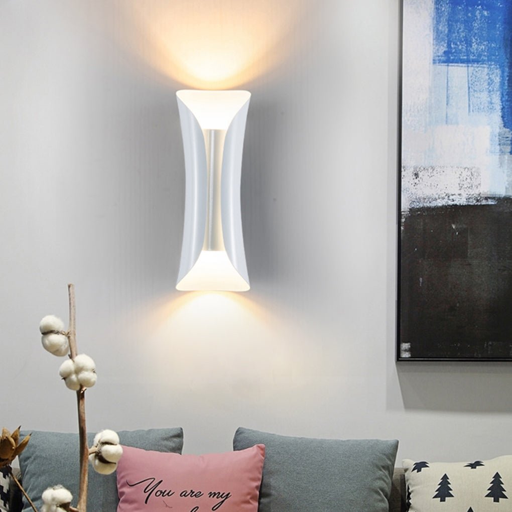 Up Down Wall Light, Nordic Minimalist LED Indoor Sconce for Hallways and Living Rooms, Metal Body in Three Heights